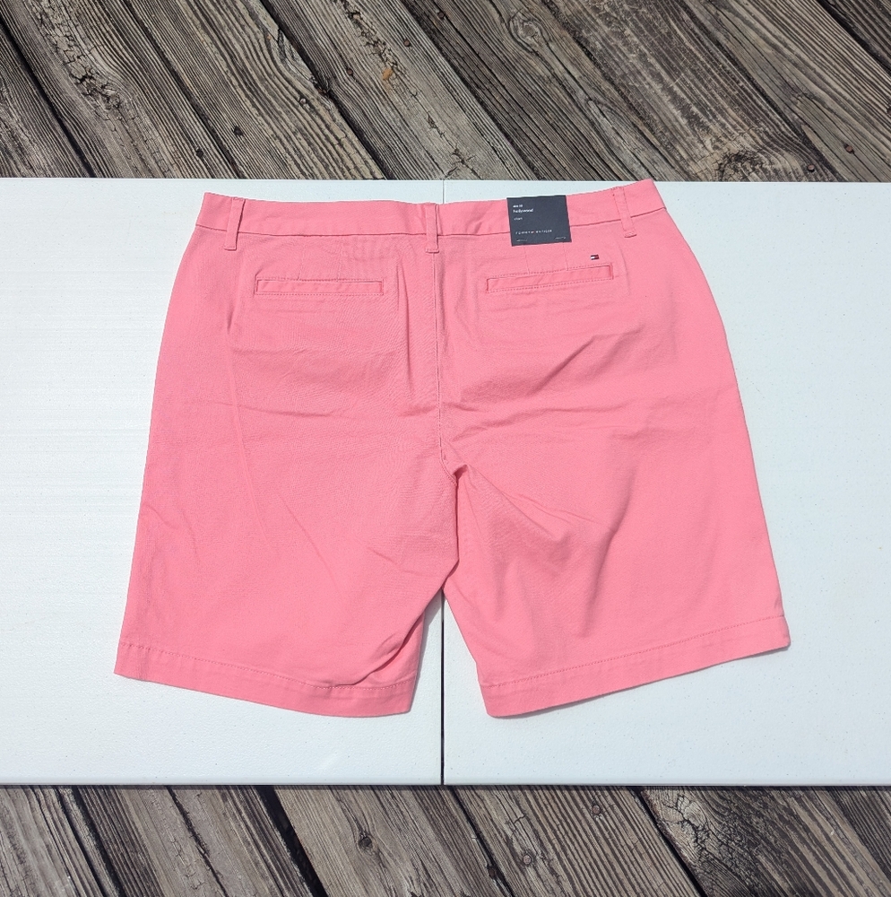 Tommy Hilfiger 9" Shorts - Picture 2 of 5